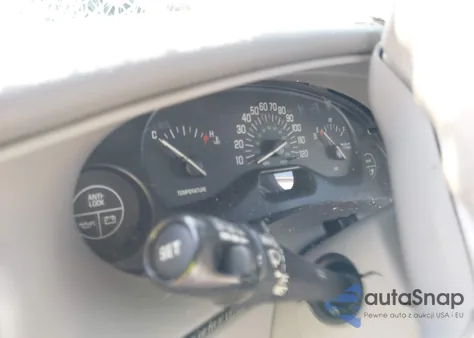 2002 Buick Century Custom z USA, uszkodzony, nr VIN 2G4WS52JX21221809